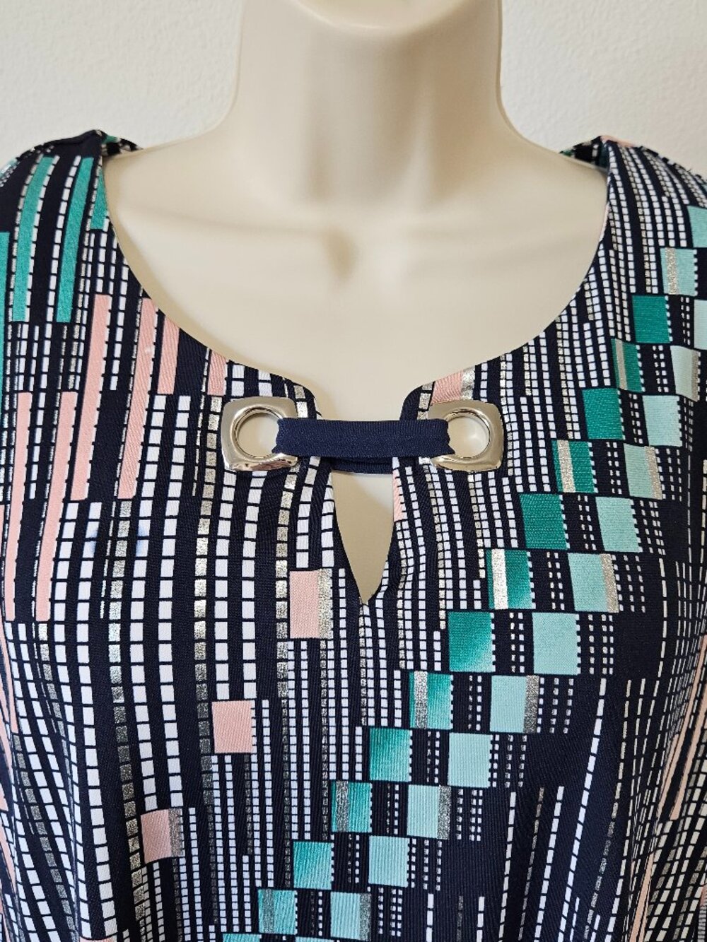 JM Collection Geometric Asymmetrical Tunic Blouse - Picture 3 of 9